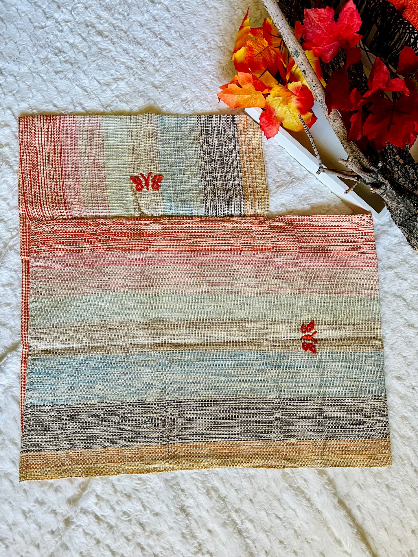 Lia Loom-Woven Mañanita