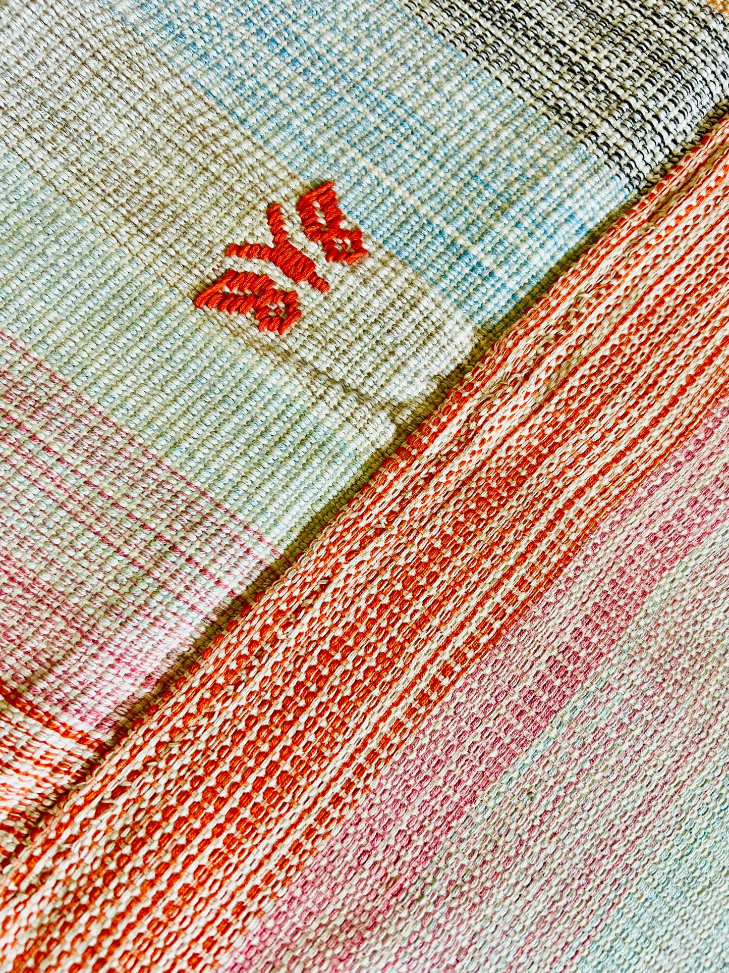 Lia Loom-Woven Mañanita