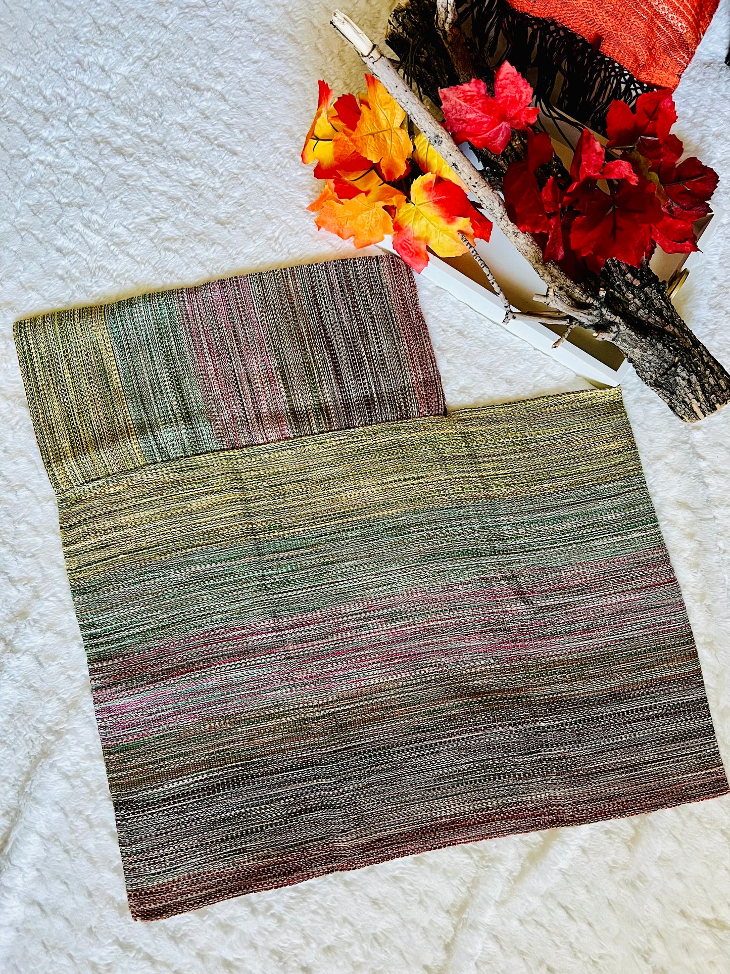 Lia Loom-Woven Mañanita