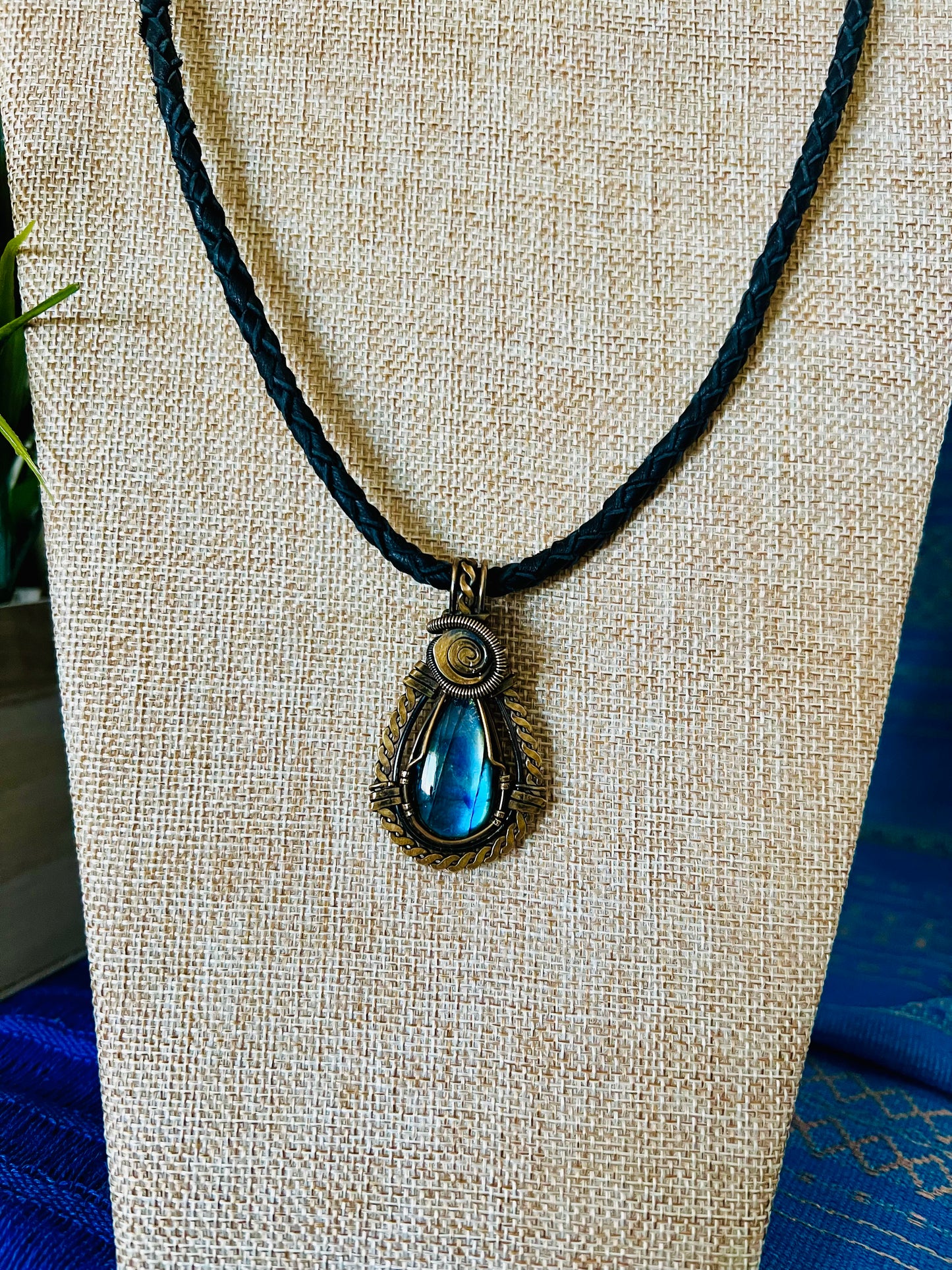 Blue  Flash Labradorite Pendant Necklace