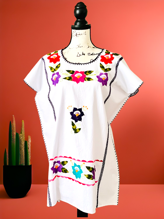 Cande Embroidered Blusón