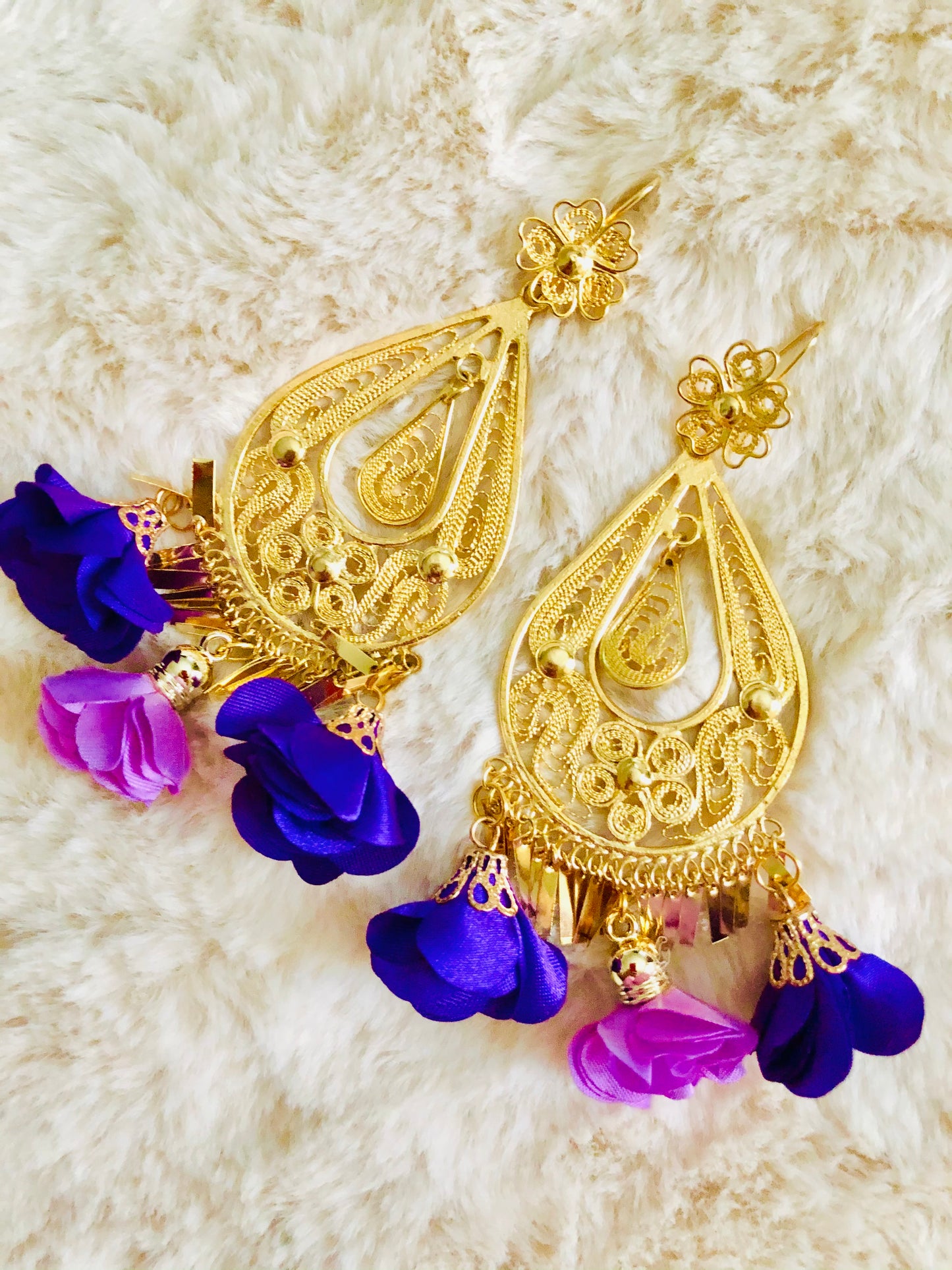 Fashion Filigree Earrings