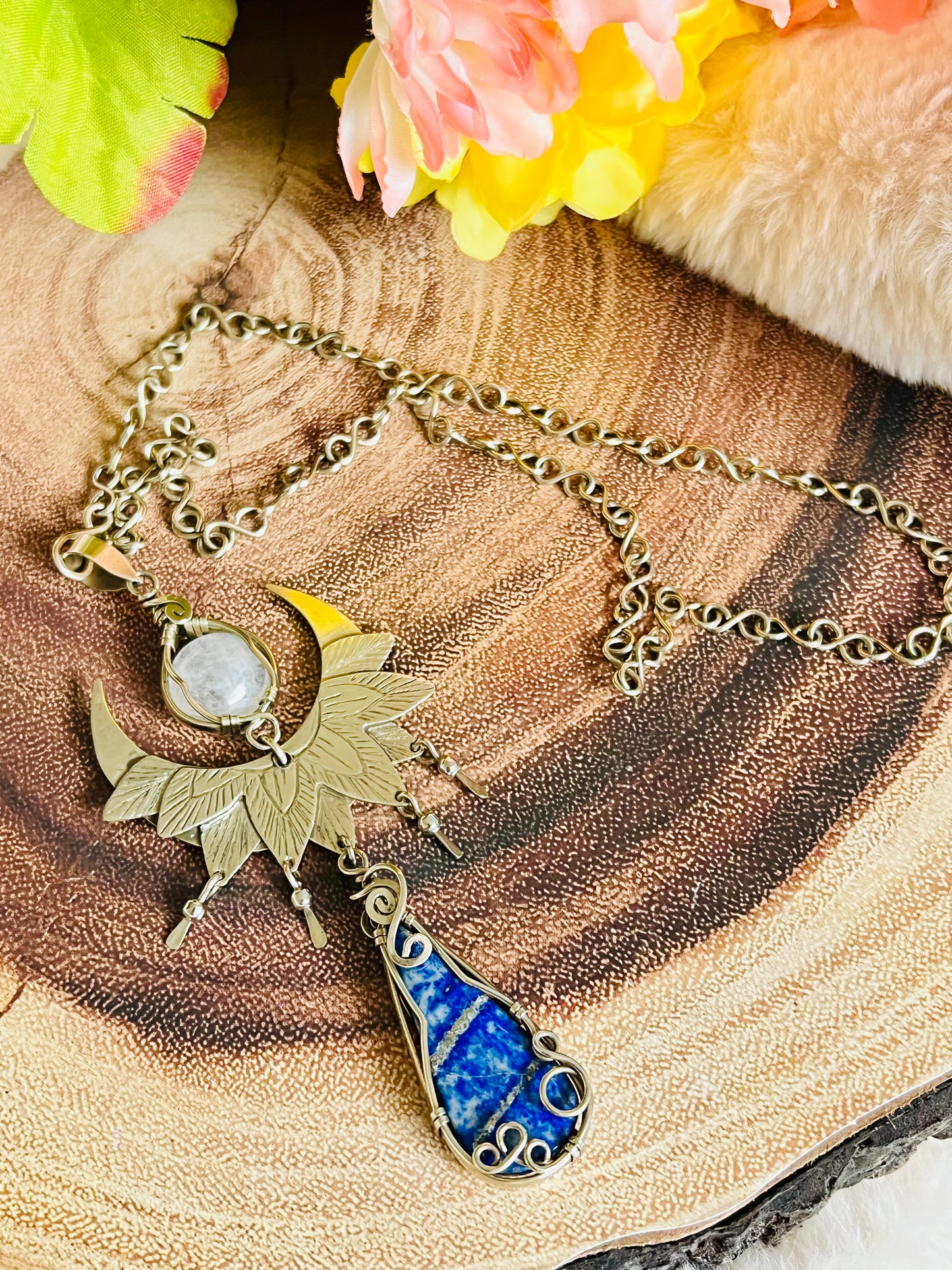 Moonstone & Lapislázuli Necklace