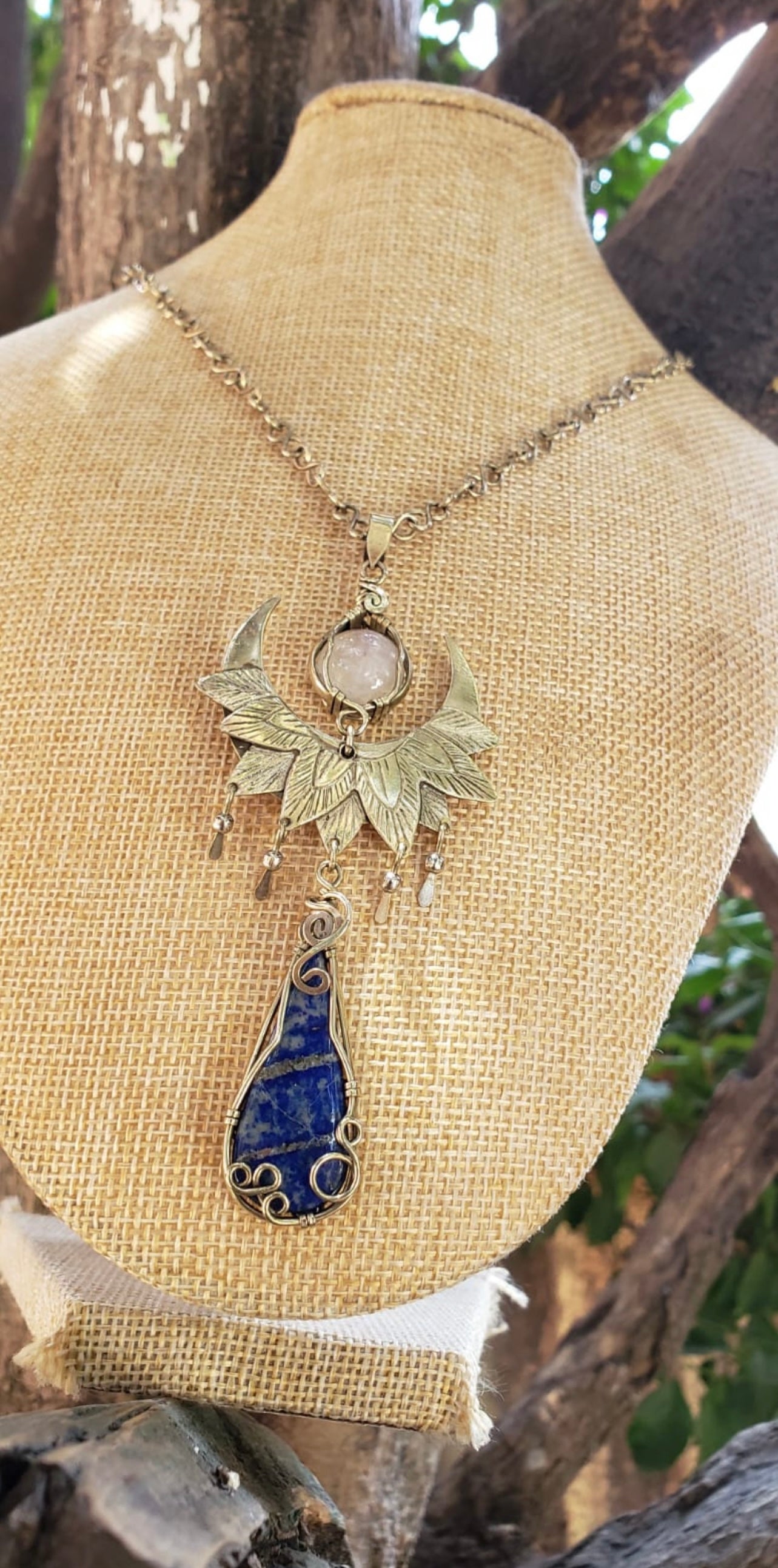 Moonstone & Lapislázuli Necklace